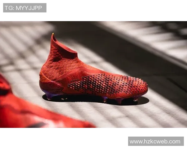 阿迪达斯足球鞋红龙助你在球场上展现无与伦比的速度与力量 阿迪达斯足球鞋红龙助你在球场上展现无与伦比的速度与力量